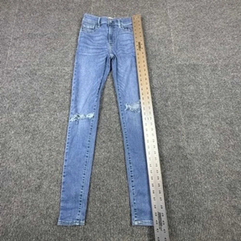 Levis 720 High Rise Super Skinny Distressed Blue Jeans Womens 26x32 52797-0396